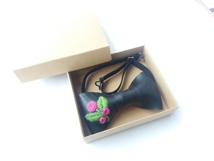 I Design And Create Minimal And Innovative Accessories Out Of Upcycled Inner Tubes I Design And Create Minimal And Innovative Accessories Out Of Upcycled Inner Tubes