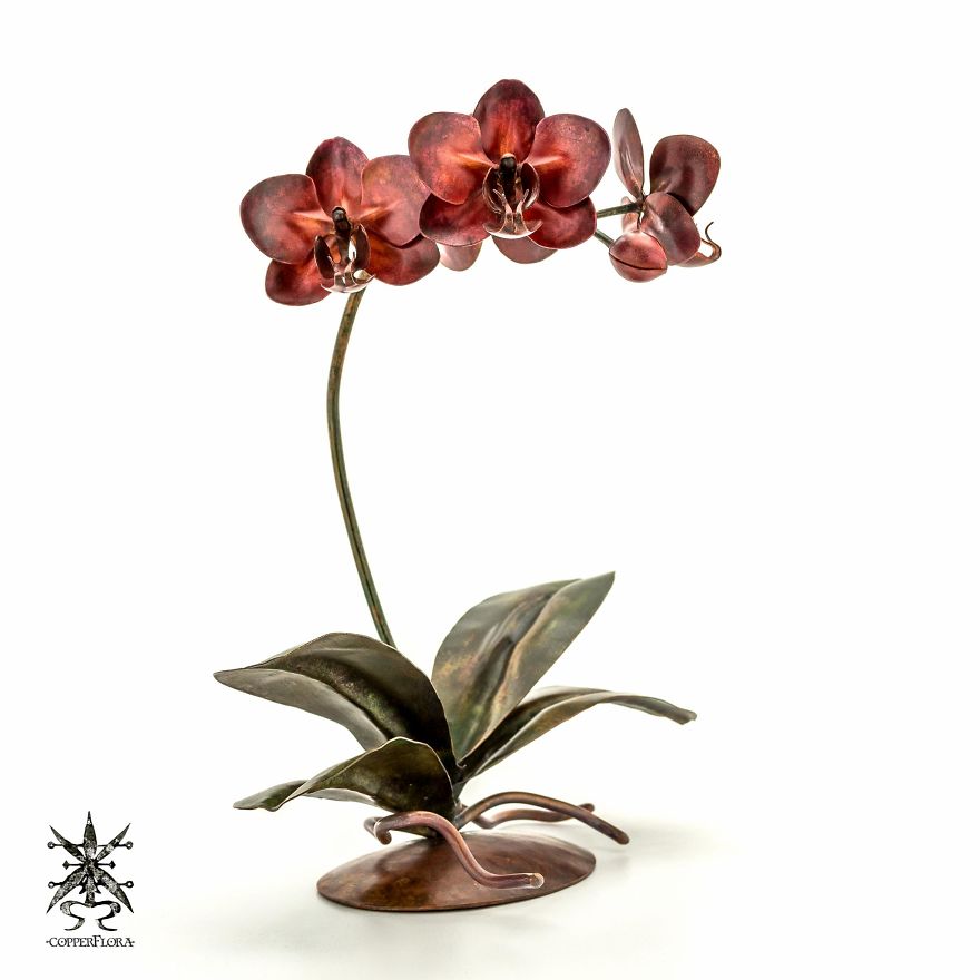 We Make Realistic Sculptures From Recycled Copper