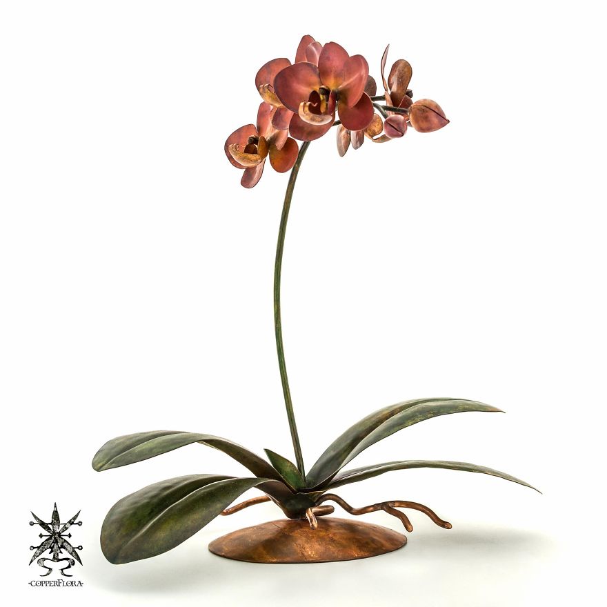 We Make Realistic Sculptures From Recycled Copper