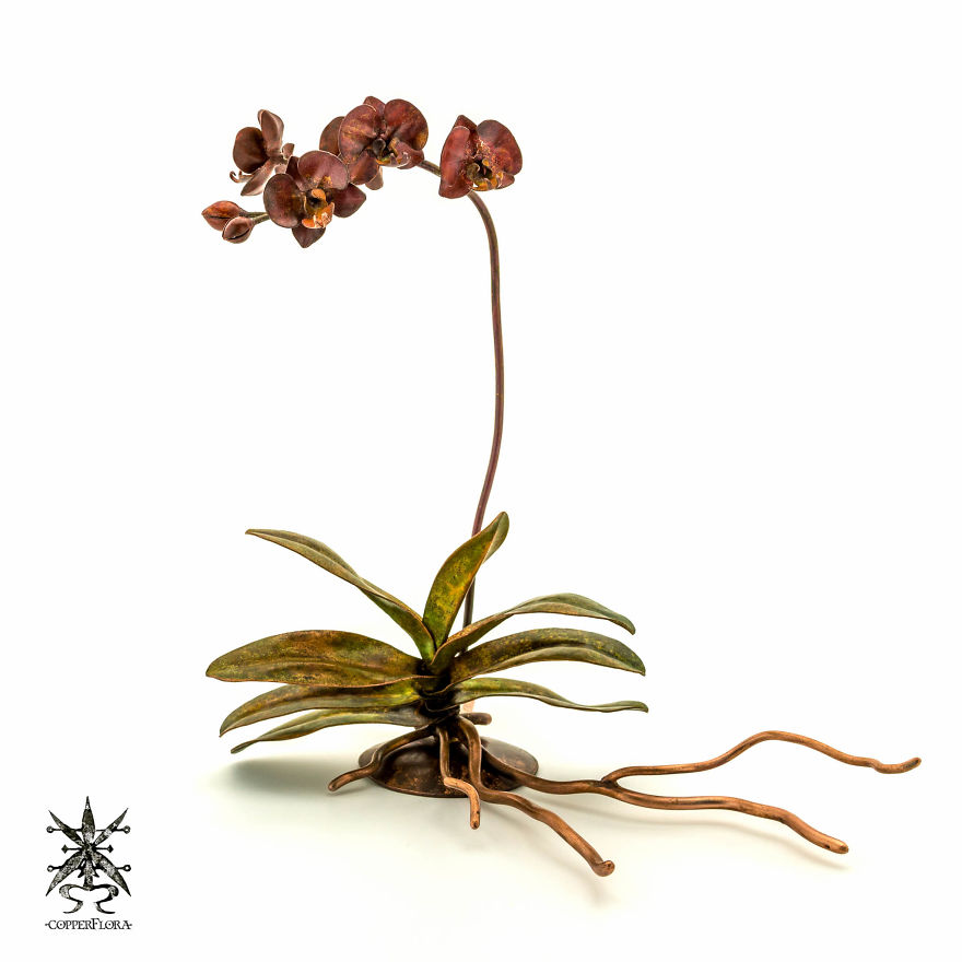 We Make Realistic Sculptures From Recycled Copper