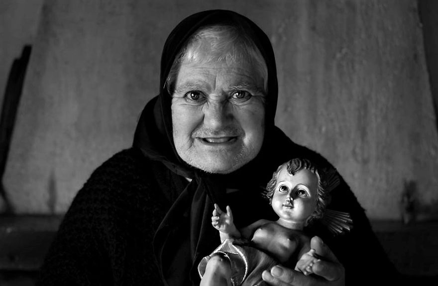 I Photographed A Series Featuring People Who Live In Constant Solitude I Photographed A Series Featuring People Who Live In Constant Solitude