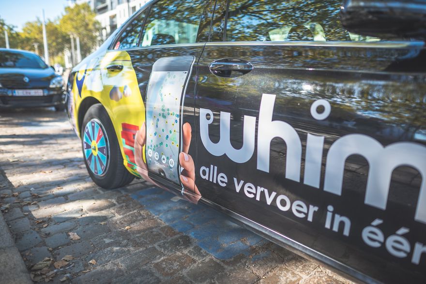 I Love How This Taxi Driver Fights Uber In A Fun Way.