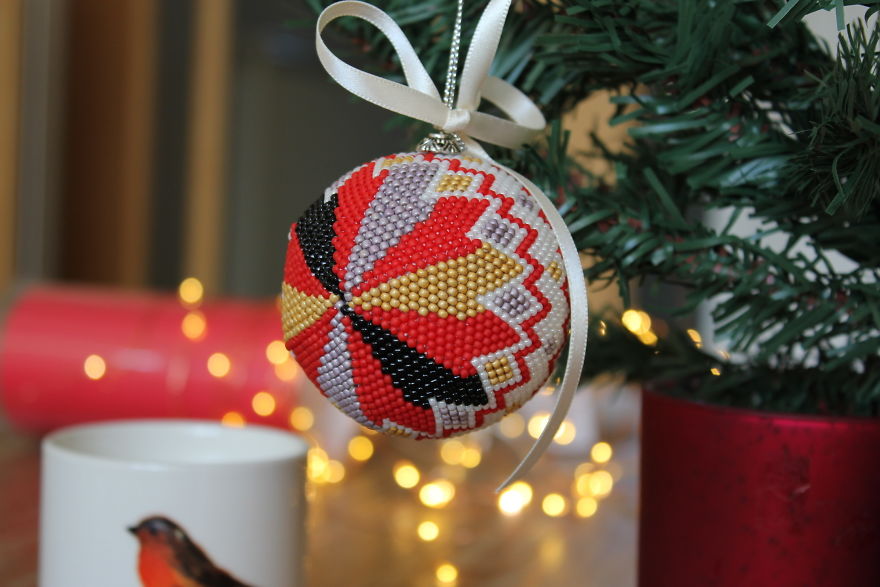 I Create Wearable Bead Crochet Art