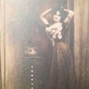 jilliansatouchofglass avatar