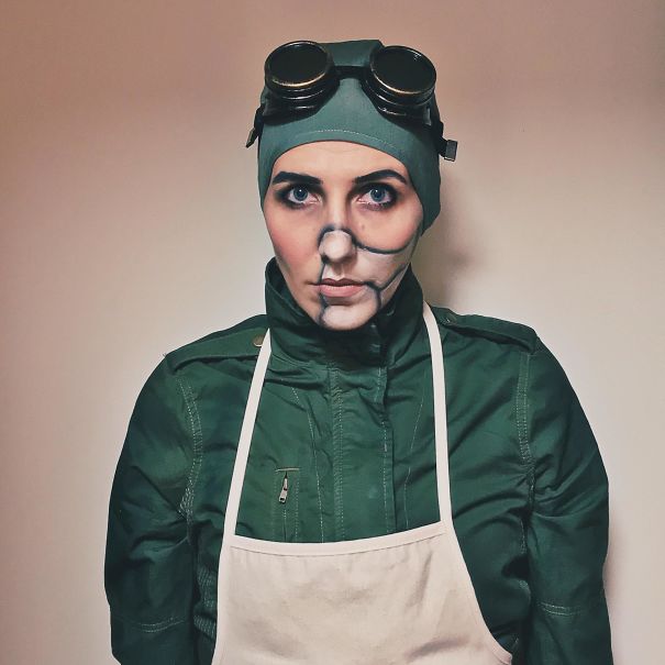 For Halloween I Dressed As Doctor Poison From Wonder Woman