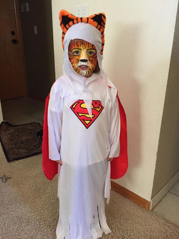 3 Years Ago, My (Then) 4-Year-Old Daughter Asked To Be “Superman Ghost Tiger” For Halloween. This Is The Result