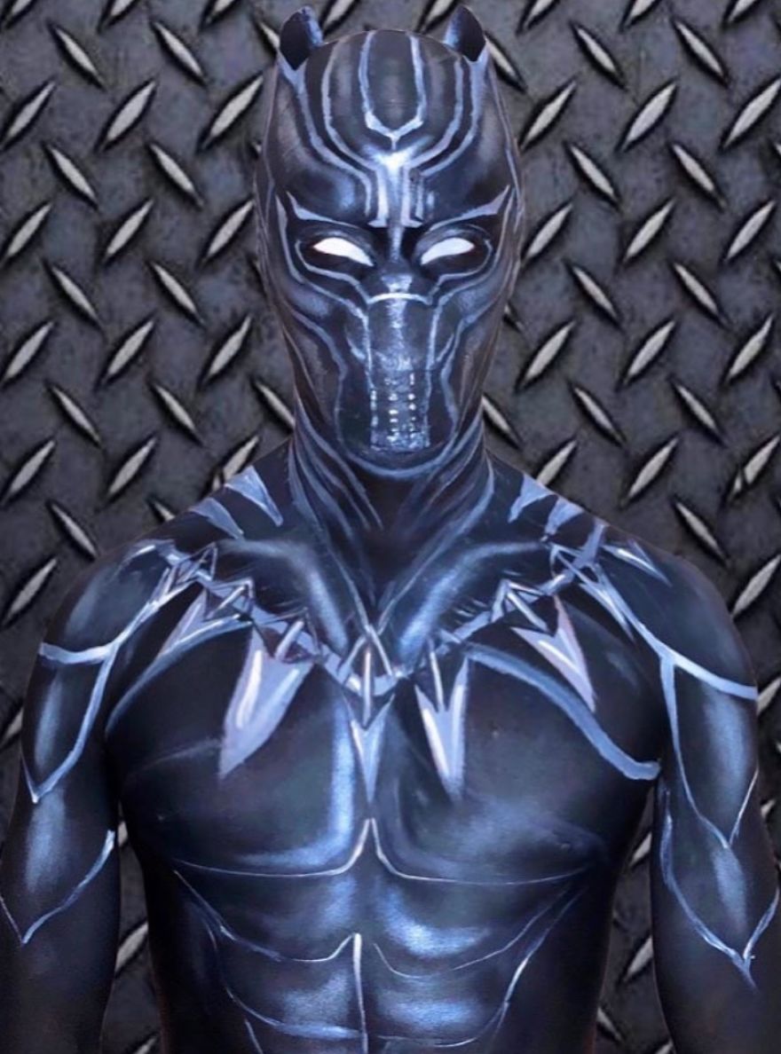 This Drag Queen Is So Good With Makeup He&rsquo;ll Leave You Speechless