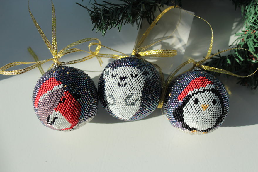 I Create Wearable Bead Crochet Art