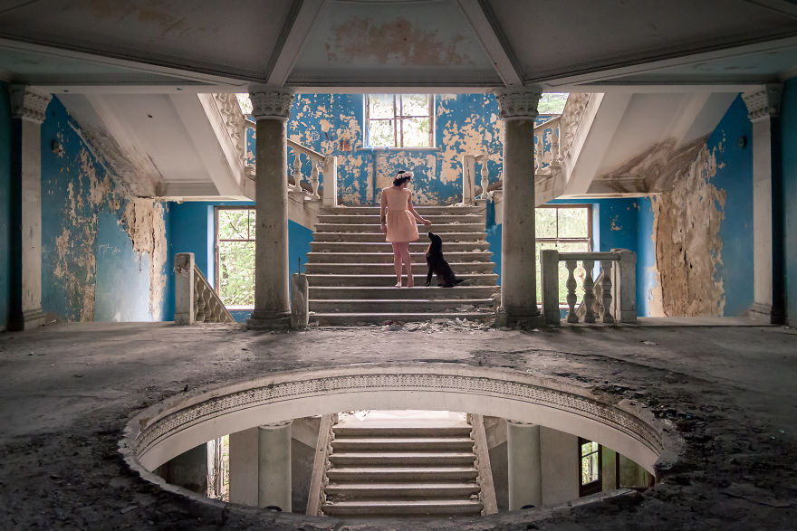 I Capture My Girlfriend In Thrilling Abandoned Locations Across Europe I Capture My Girlfriend In Thrilling Abandoned Locations Across Europe