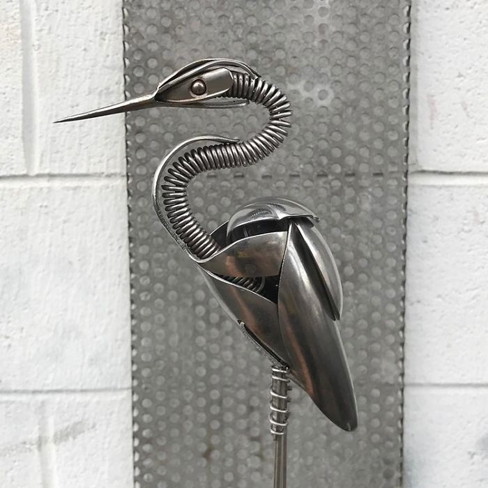 Artist Makes Sculptures With Cutlery And The Result Is Perfect