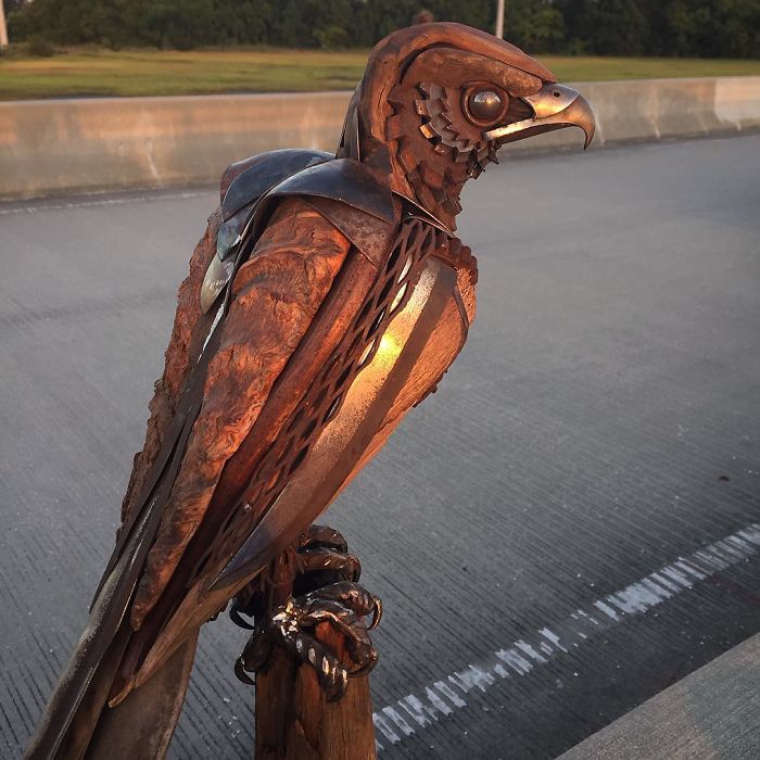 Artist Makes Sculptures With Cutlery And The Result Is Perfect