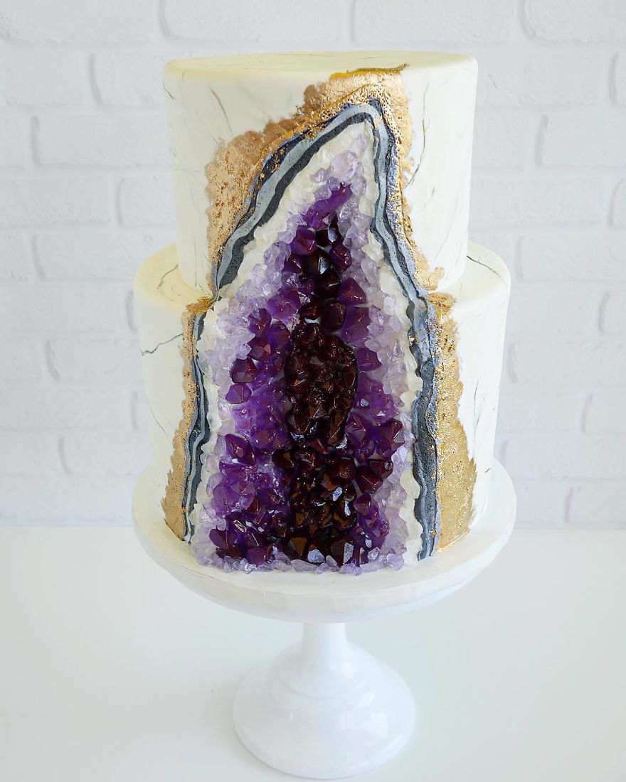 Artist Takes Inspiration From Nature To Make Her Cakes