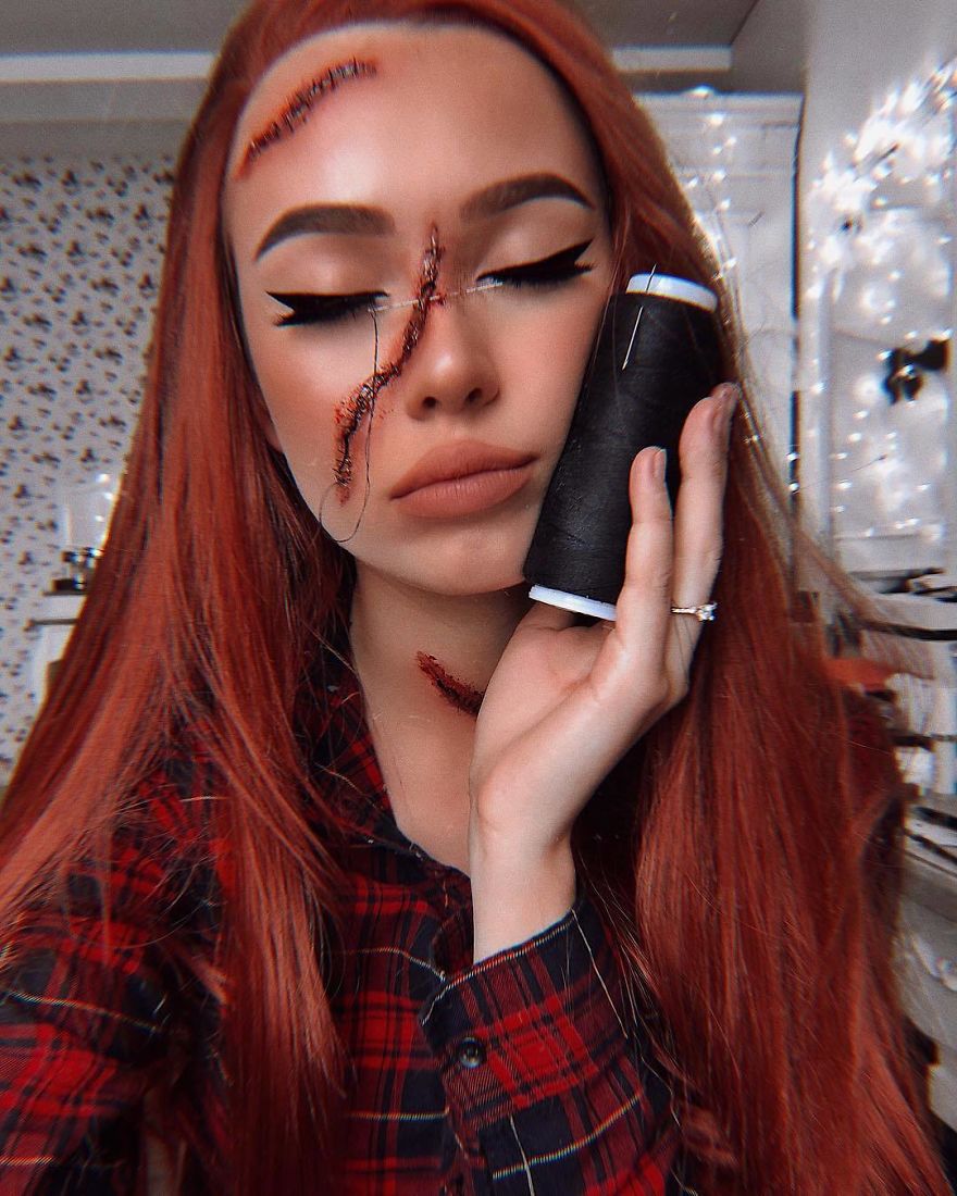 I Transform Myself With Halloween Makeup