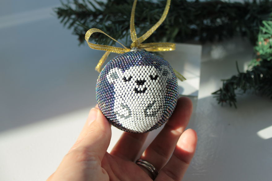 I Create Wearable Bead Crochet Art