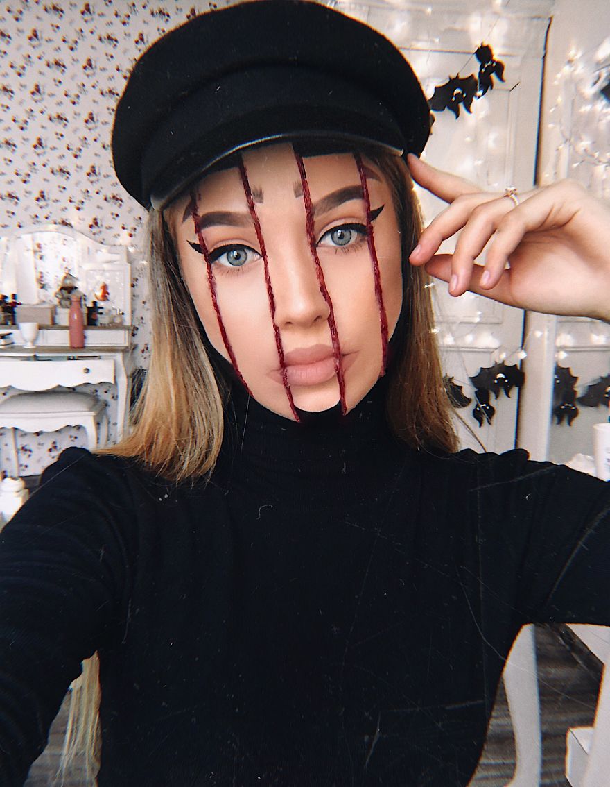 I Transform Myself With Halloween Makeup