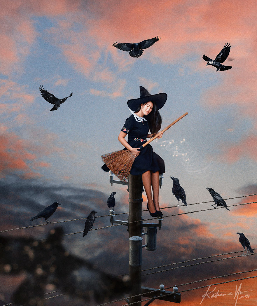 A Singer And The Crowd