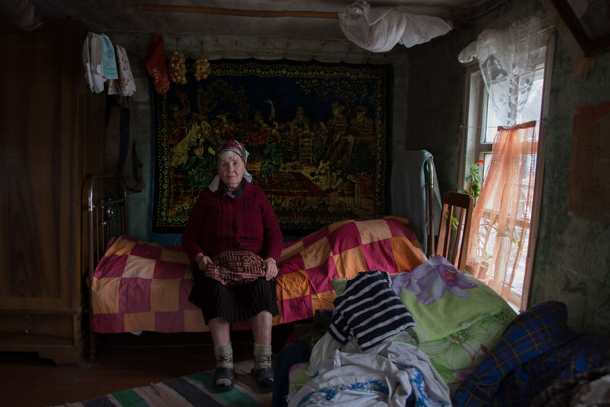 I Met A 73-Year-Old Woman Living Alone On The Edge Of Civilization And This Is Her Story I Met A 73-Year-Old Woman Living Alone On The Edge Of Civilization And This Is Her Story