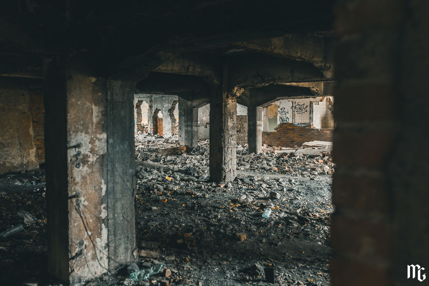 We Spend All Day On Urbex In An Old Paper Factory