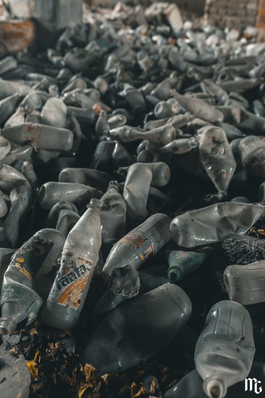 We Spend All Day On Urbex In An Old Paper Factory