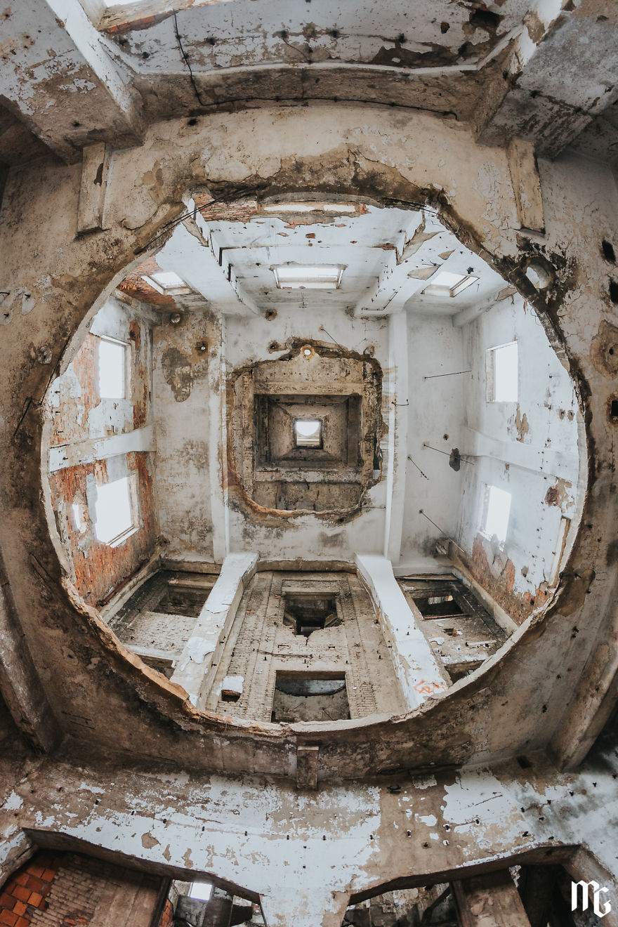 We Spend All Day On Urbex In An Old Paper Factory