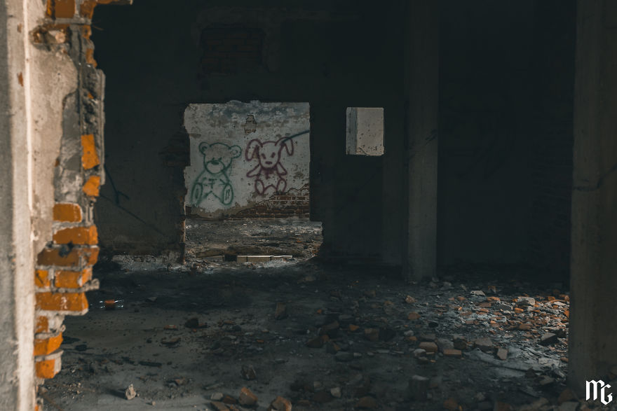 We Spend All Day On Urbex In An Old Paper Factory