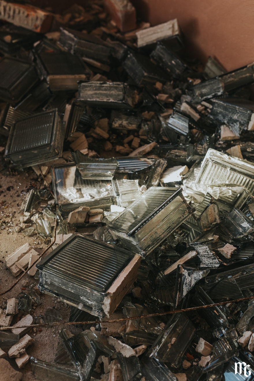 We Spend All Day On Urbex In An Old Paper Factory