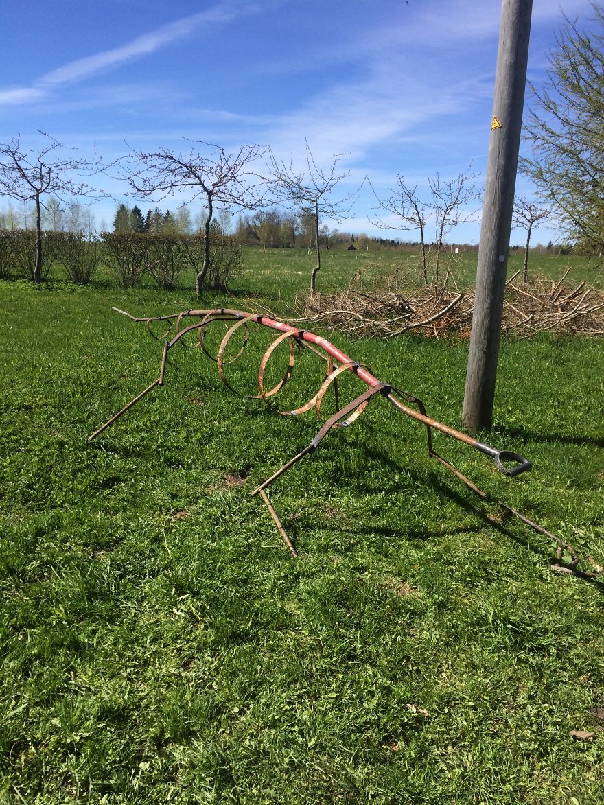 I Recycled Plastic And Scrap Metal Into A Dinosaur I Recycled Plastic And Scrap Metal Into A Dinosaur