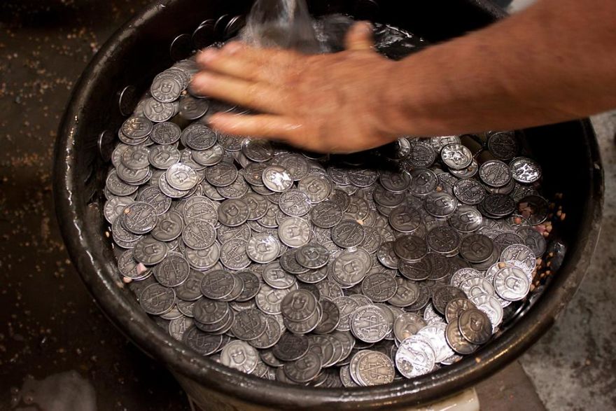 Shire Post Mint Makes Handmade Game Of Thrones Coins