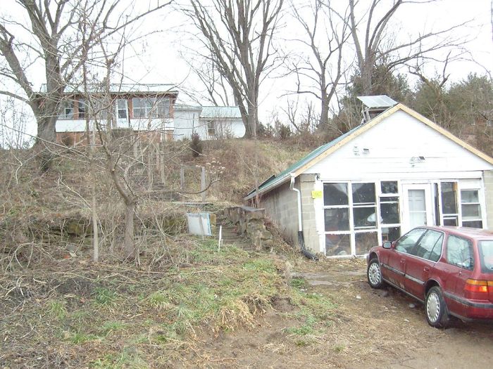 The Terrible Hostel Reviews Are Funny, But The Owner's Responses Are Hilarious The Terrible Hostel Reviews Are Funny, But The Owner's Responses Are Hilarious