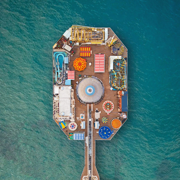 This Artist Uses Drones To Create Their Islands And The Result Impresses