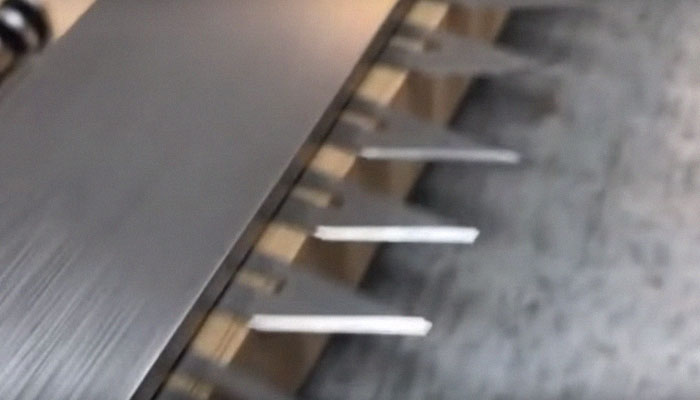 Guy Notices That Something Doesn’t Add Up In Banksy Shredding, Explains Why It Was FAKE Guy Notices That Something Doesn’t Add Up In Banksy Shredding, Explains Why It Was FAKE