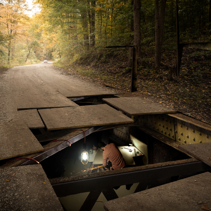 I Transformed A Dirt Road Into A Surreal Workshop Using Foam Boards And Other Props