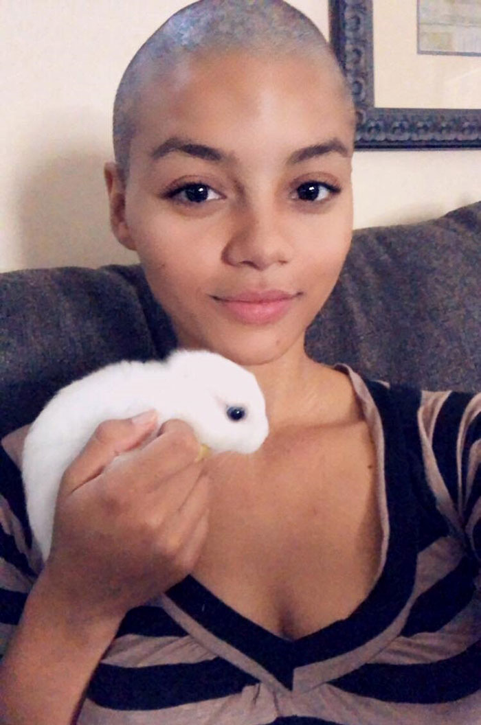 Bunny Born With No Ears Gets The Most Adorable Crocheted Sets From The Owner Bunny Born With No Ears Gets The Most Adorable Crocheted Sets From The Owner