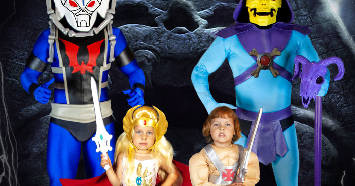 2 Dads Making Diy Halloween Family Costumes For Their Twins 4 Years In A Row And This Time The Kids Chose The Characters.