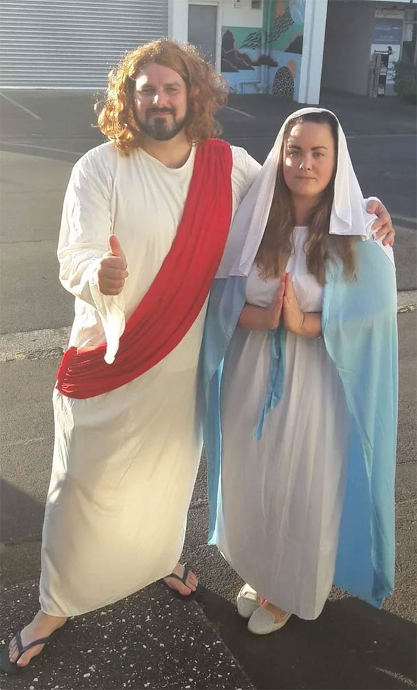 Friends Of Mine Were Invited To A Fairytale Themed Party