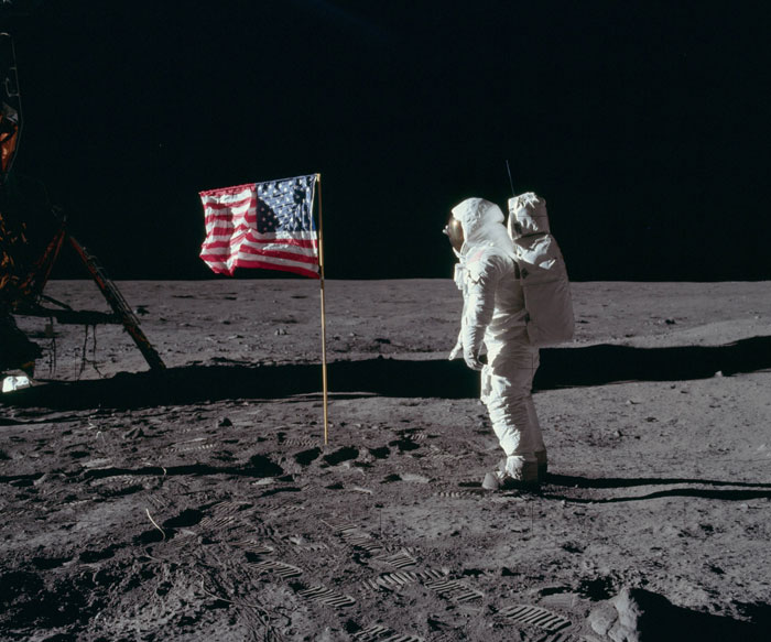 Someone Notices First Steps On The Moon Don't Match Neil Armstrong’s Boots, Gets Destroyed With Facts Someone Notices First Steps On The Moon Don't Match Neil Armstrong’s Boots, Gets Destroyed With Facts