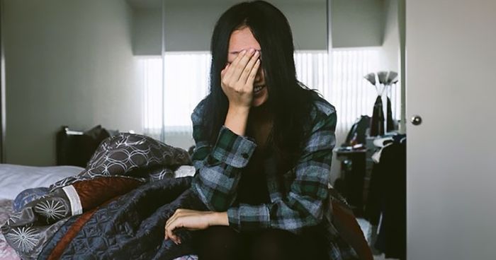 Retratos desnudos: Este fotógrafo se desnuda y capta las reacciones de sus modelos (20+ imágenes)