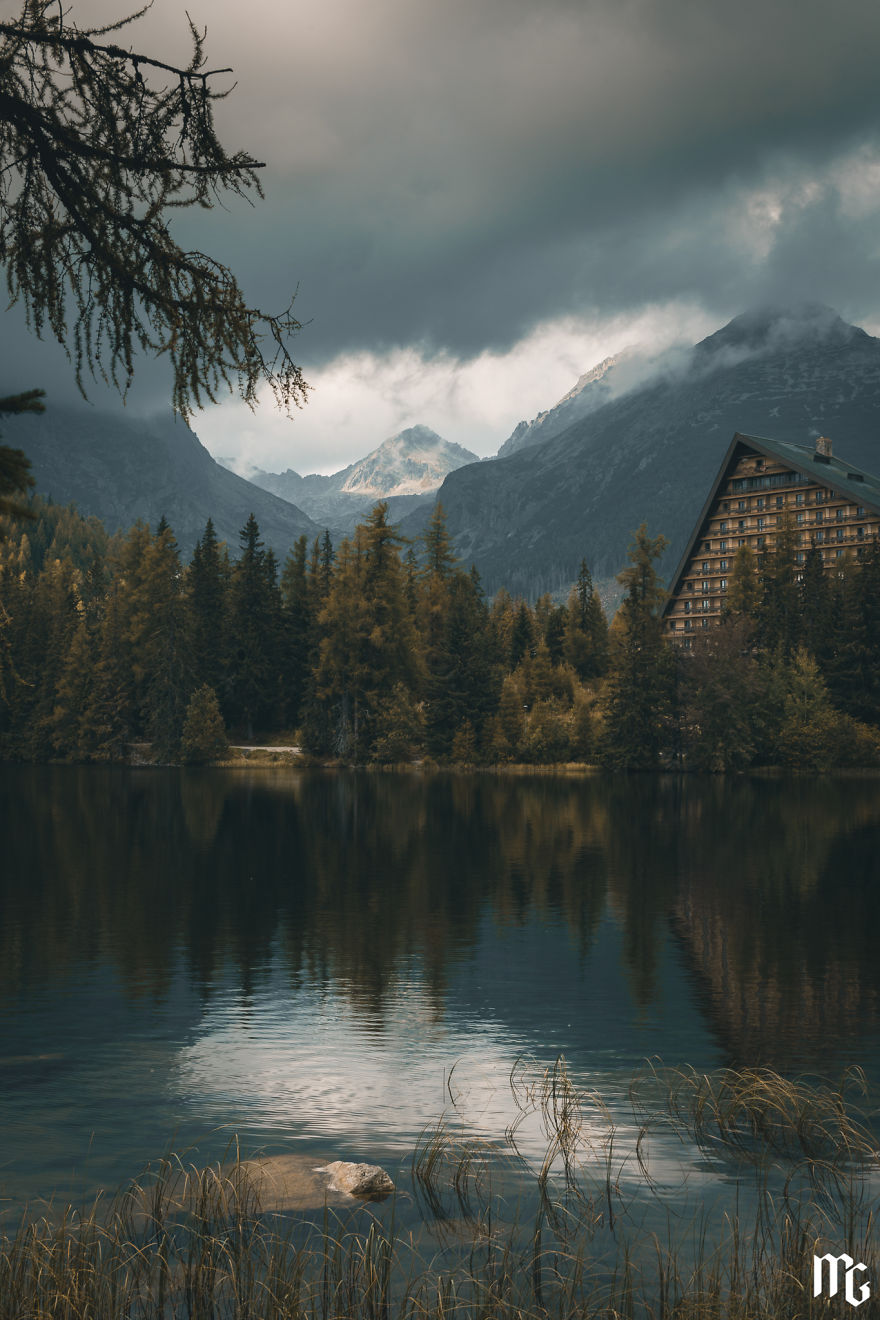 Hotel 'Patria'. Am I The Only One Who Think About 'The Overlook' Hotel From King's Book?