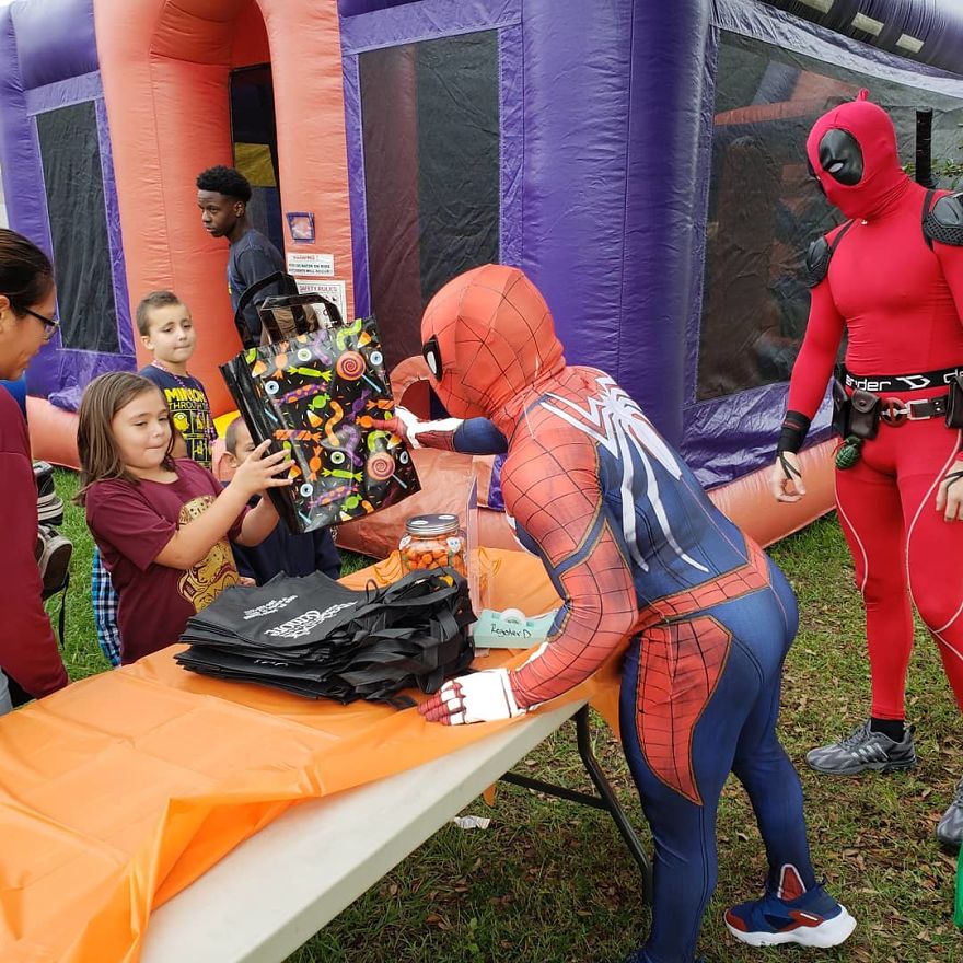 A Lot Of Kids In My Poor Neighborhood Miss Out On Halloween Costumes. I Decided To Change That. I Handed Out Over 100 Today A Lot Of Kids In My Poor Neighborhood Miss Out On Halloween Costumes. I Decided To Change That. I Handed Out Over 100 Today