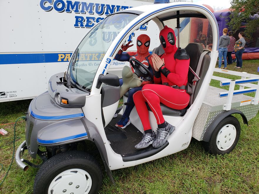 A Lot Of Kids In My Poor Neighborhood Miss Out On Halloween Costumes. I Decided To Change That. I Handed Out Over 100 Today A Lot Of Kids In My Poor Neighborhood Miss Out On Halloween Costumes. I Decided To Change That. I Handed Out Over 100 Today