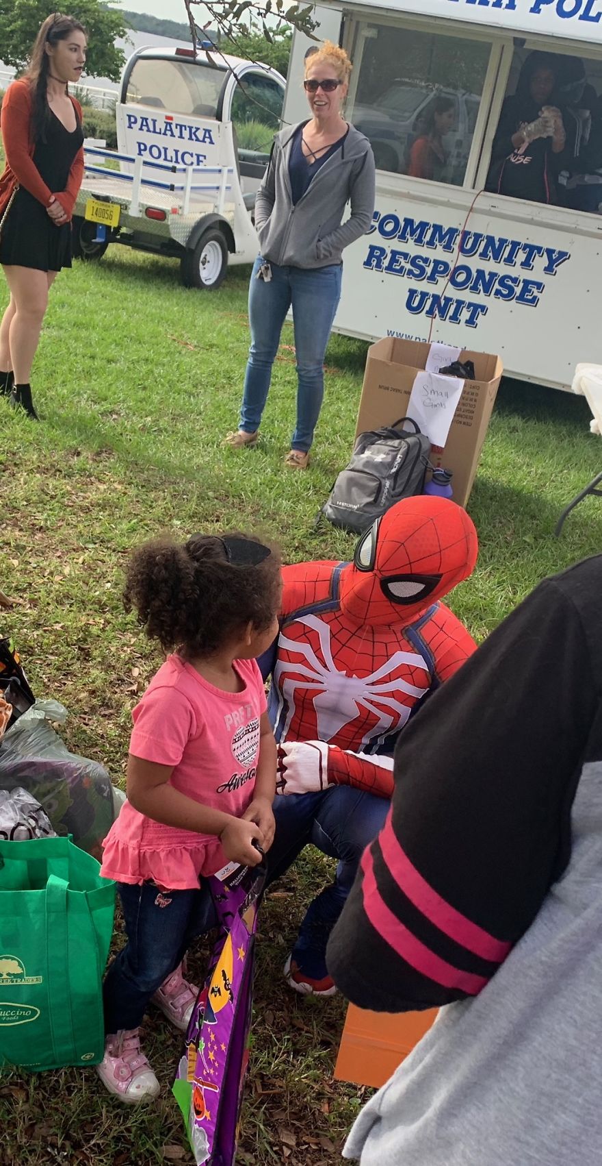 A Lot Of Kids In My Poor Neighborhood Miss Out On Halloween Costumes. I Decided To Change That. I Handed Out Over 100 Today A Lot Of Kids In My Poor Neighborhood Miss Out On Halloween Costumes. I Decided To Change That. I Handed Out Over 100 Today