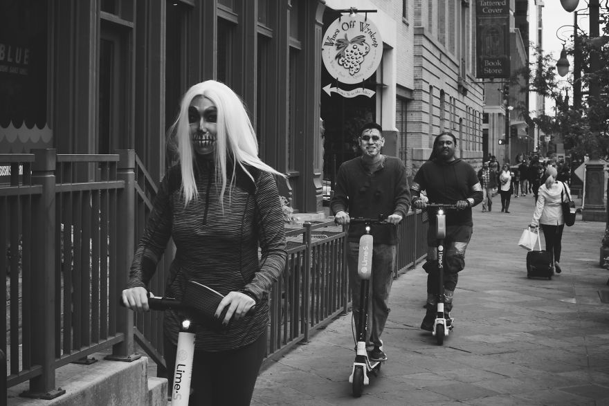 Word On The Street - A View Of Life Through The Lens And Scripture Of A Street Photographer Word On The Street - A View Of Life Through The Lens And Scripture Of A Street Photographer