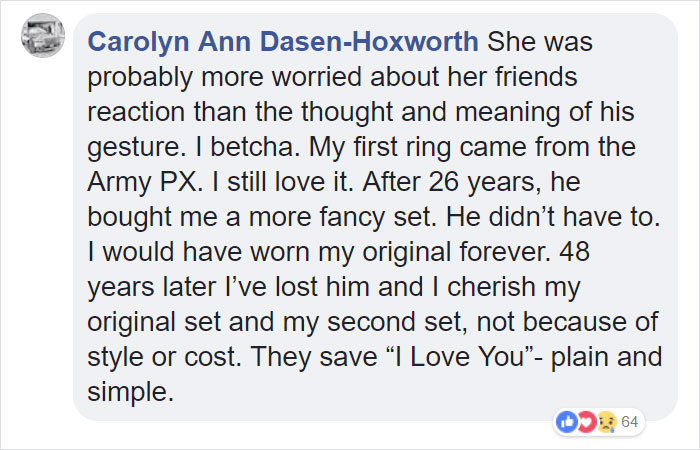 Woman Humiliates Her Fiancé After Finding Out How Much Her Ring Cost Woman Humiliates Her Fiancé After Finding Out How Much Her Ring Cost
