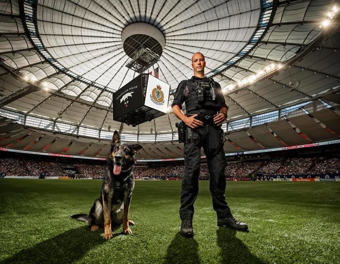 Vancouver Police Canine Unit Just Released Their 2019 Charity Calendar And It's Badass Vancouver Police Canine Unit Just Released Their 2019 Charity Calendar And It's Badass