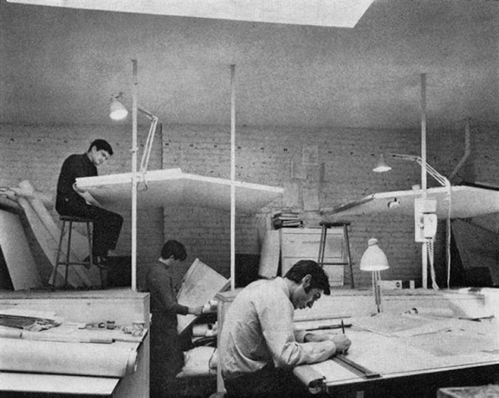 19 Amazing Vintage Photos That Show How People Worked Before AutoCAD 19 Amazing Vintage Photos That Show How People Worked Before AutoCAD