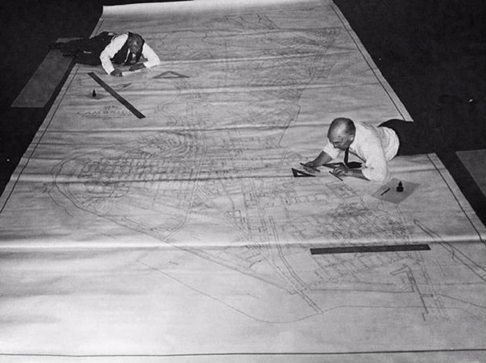 19 Amazing Vintage Photos That Show How People Worked Before AutoCAD 19 Amazing Vintage Photos That Show How People Worked Before AutoCAD