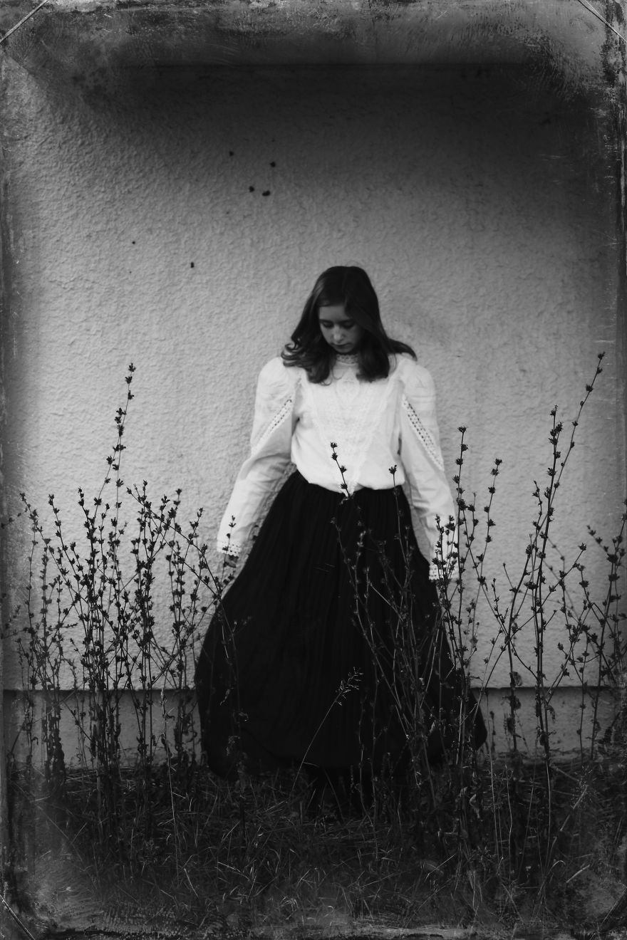 I Love Taking Creepy Photos!