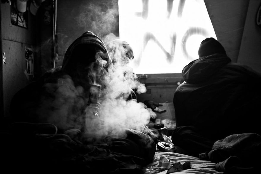 I've Spent 8 Months With The Drug Addicts In Prague And Photographed Them