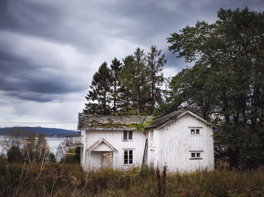 I Moved To The Arctic To Pursue My Passion For Abandoned Houses