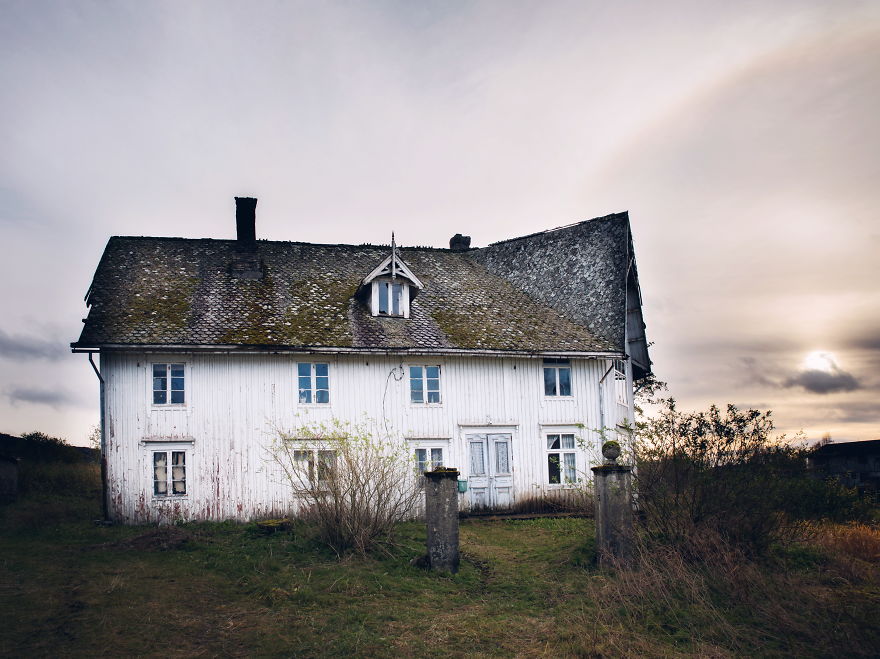 I Moved To The Arctic To Pursue My Passion For Abandoned Houses